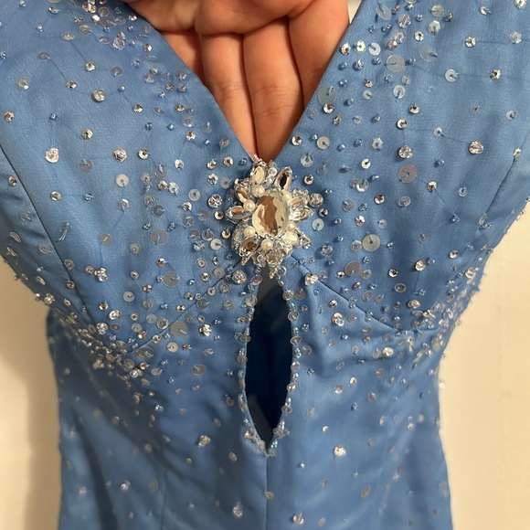 Blue halter neckline vintage 90’s beaded fishtail prom dress - Picture 5 of 11